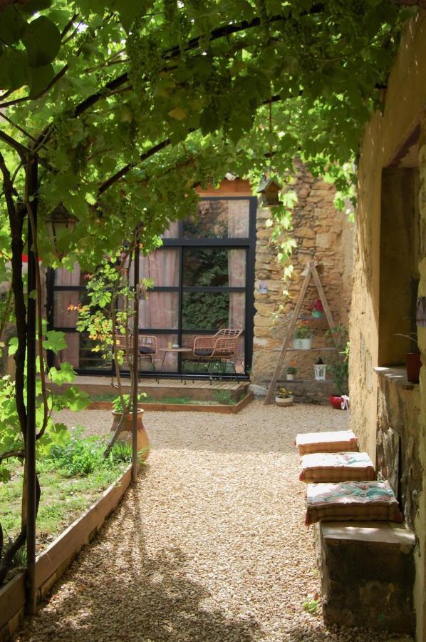 La Bucolique, Chambres Et Jardin D'Hotes Sabran Buitenkant foto