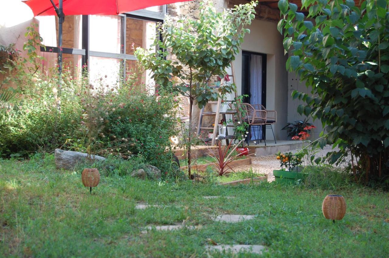 La Bucolique, Chambres Et Jardin D'Hotes Sabran Buitenkant foto