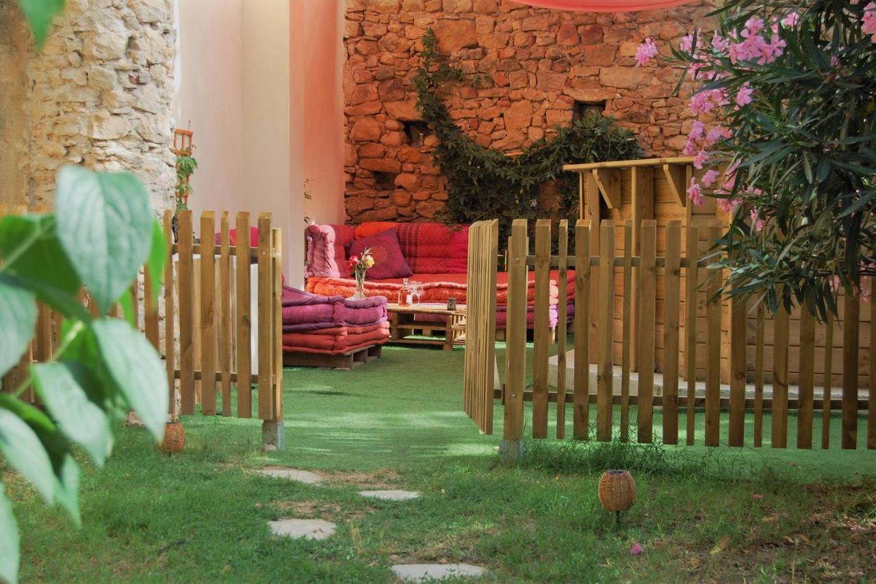 La Bucolique, Chambres Et Jardin D'Hotes Sabran Buitenkant foto