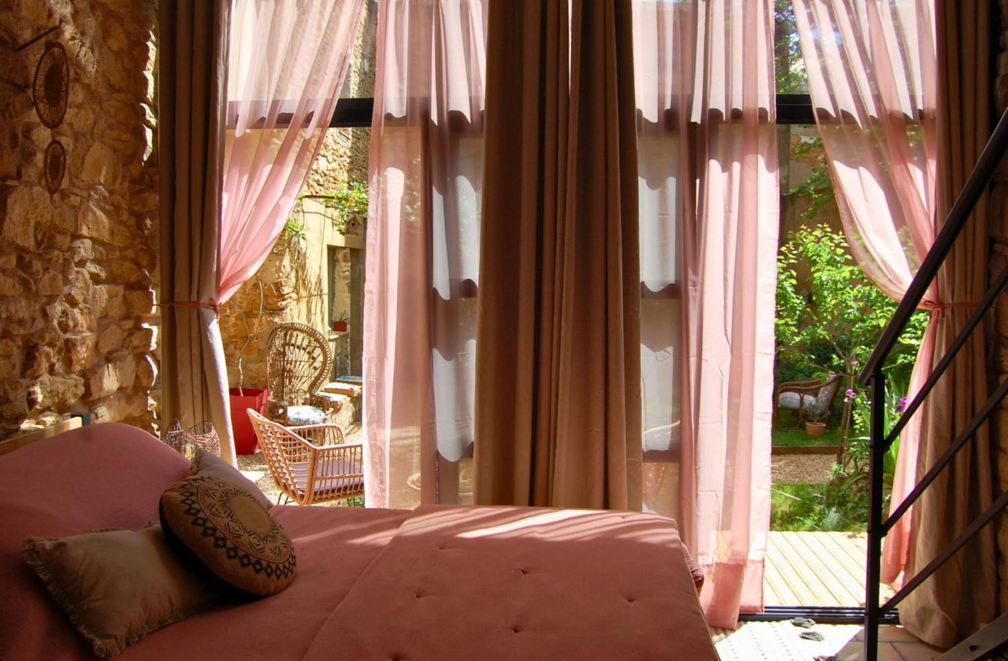 La Bucolique, Chambres Et Jardin D'Hotes Sabran Buitenkant foto